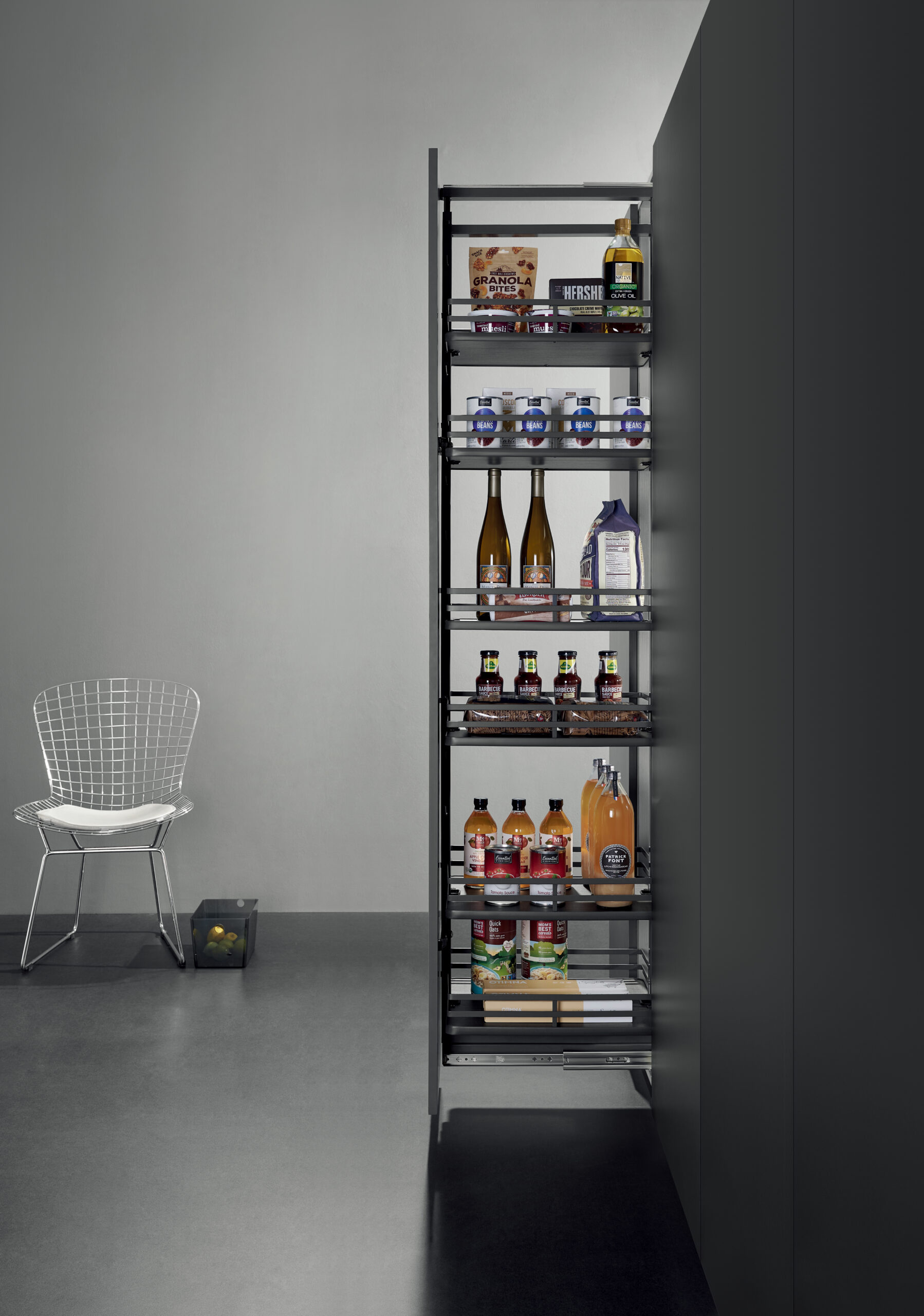 Columna Extraíble con Canastos y Despensa