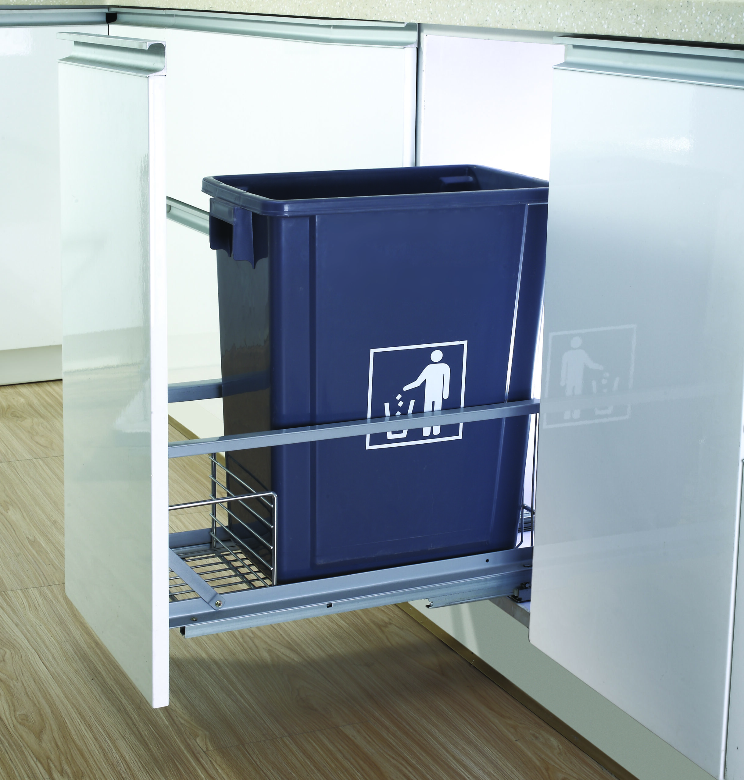 Cesto Extraíble c/ Corredera Oculta y Canasto